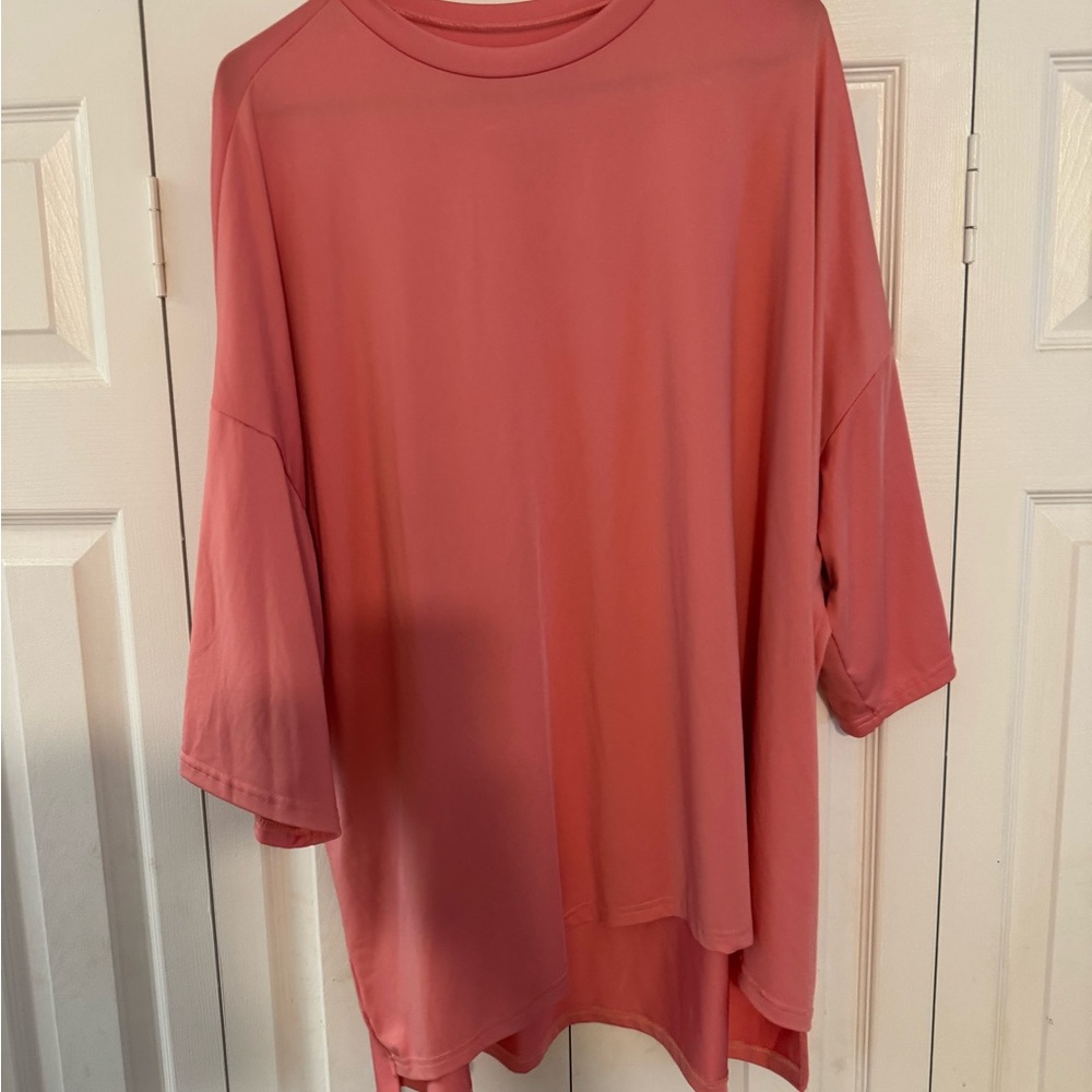 Women's Pink Top